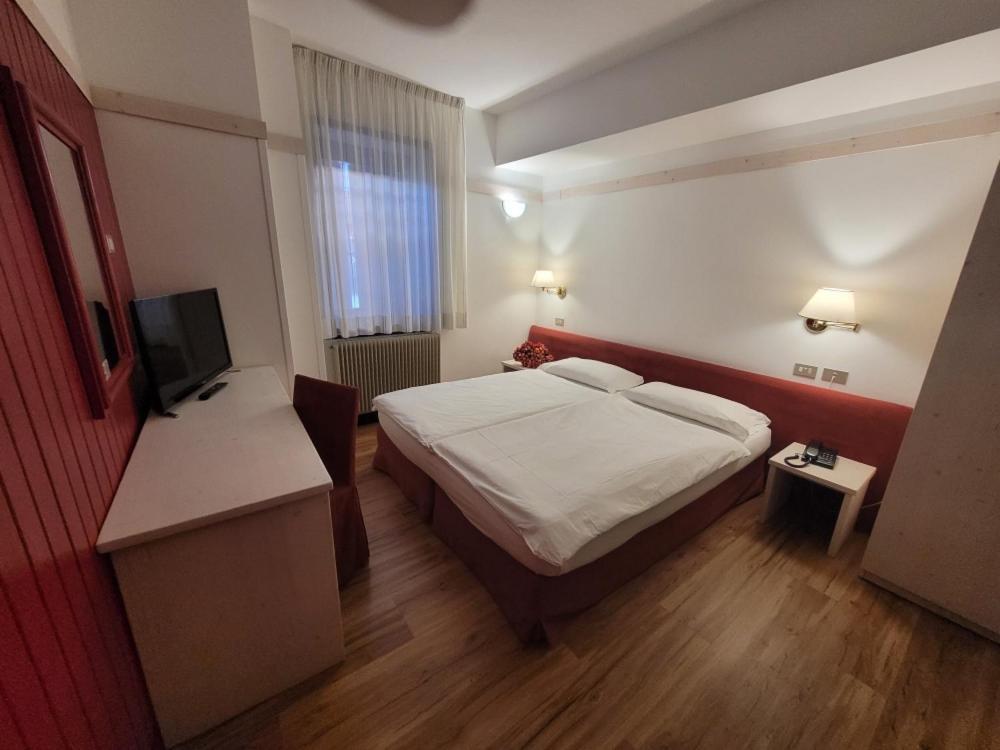 Antico Albergo Stella D'Italia Folgaria Exterior foto