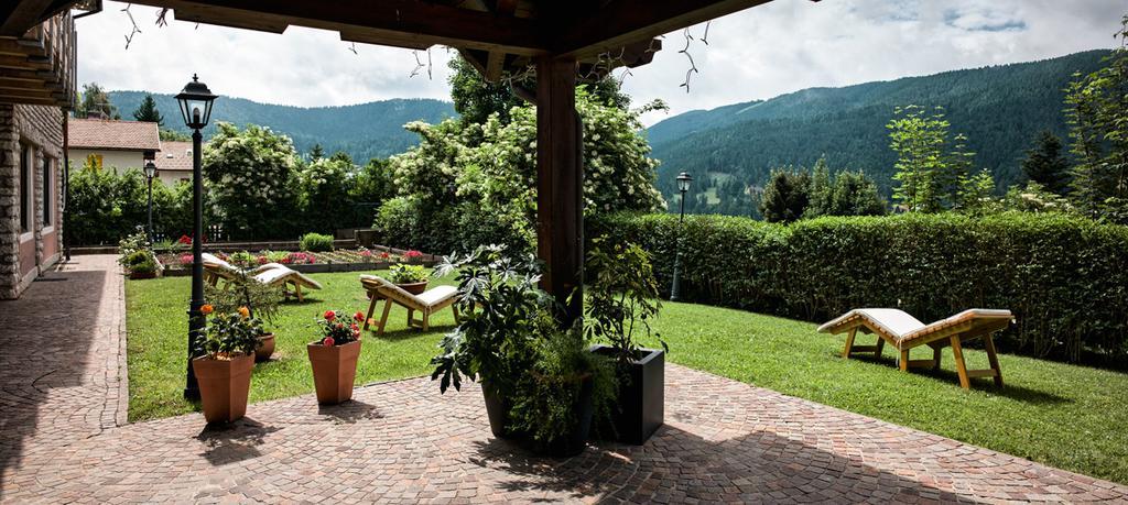 Antico Albergo Stella D'Italia Folgaria Exterior foto